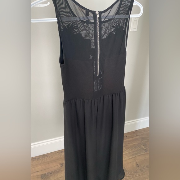 Elegant midi black dress from H&M - Picture 3 of 4